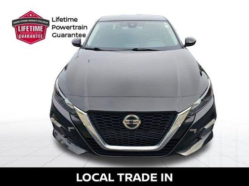 Black 2022 Nissan Altima 2.5 S