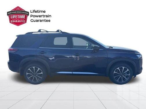 Deep Ocean Blue 2026 Nissan Pathfinder Platinum