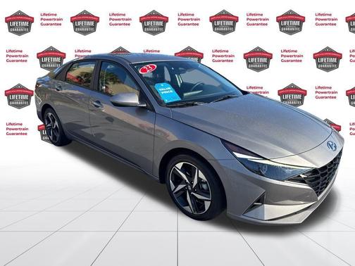 2023 Hyundai ELANTRA SEL