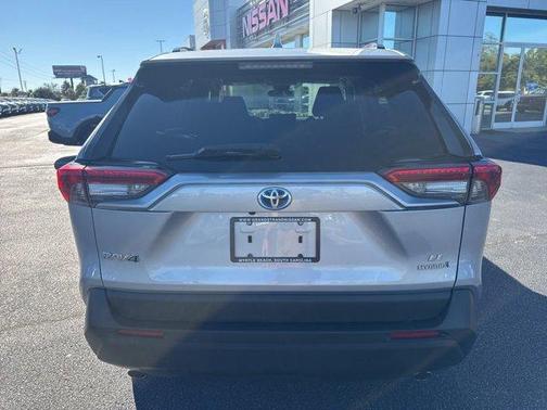 2022 Toyota RAV4 Hybrid LE