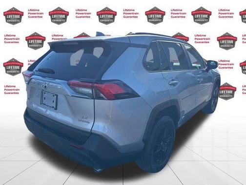 2022 Toyota RAV4 Hybrid LE