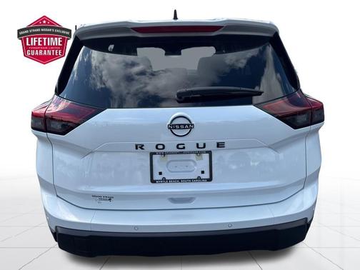 Everest White P 2026 Nissan Rogue Dark Armor