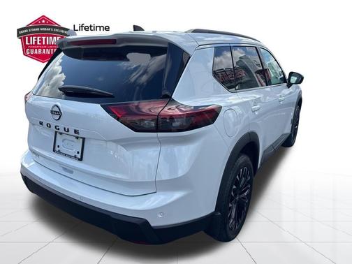 Everest White P 2026 Nissan Rogue Dark Armor