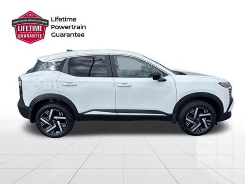 Fresh Powder 2026 Nissan Kicks SV