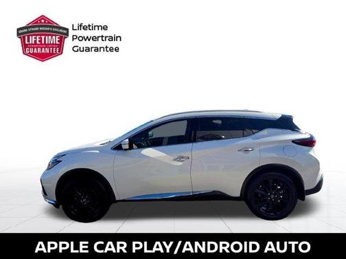 White 2023 Nissan Murano Platinum