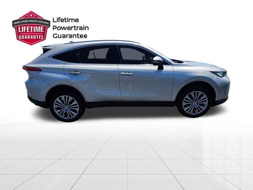 Titanium 2024 Toyota Venza Limited