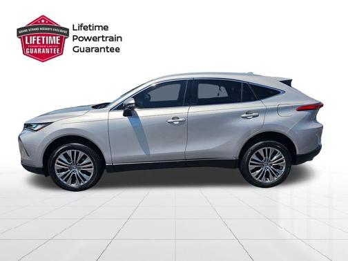 Titanium 2024 Toyota Venza Limited