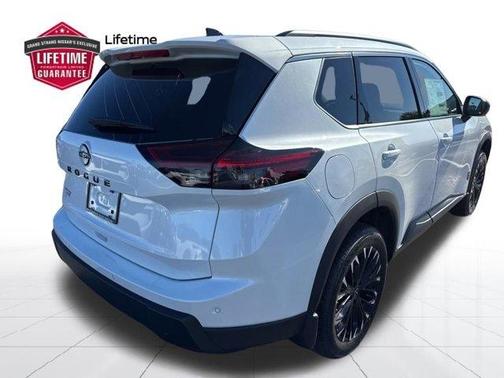 Everest White P 2026 Nissan Rogue Dark Armor