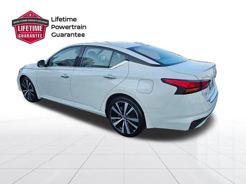 2021 Nissan Altima 2.5 Platinum