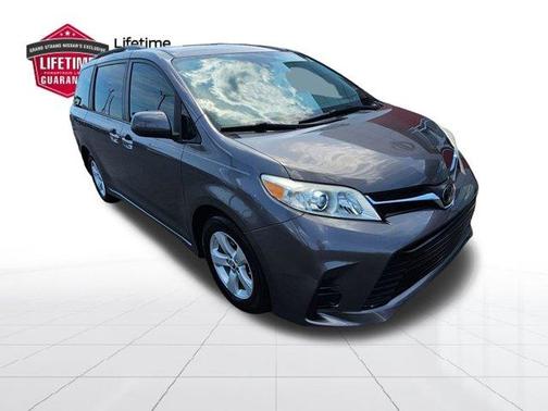 Predawn Gray Mica 2020 Toyota Sienna LE