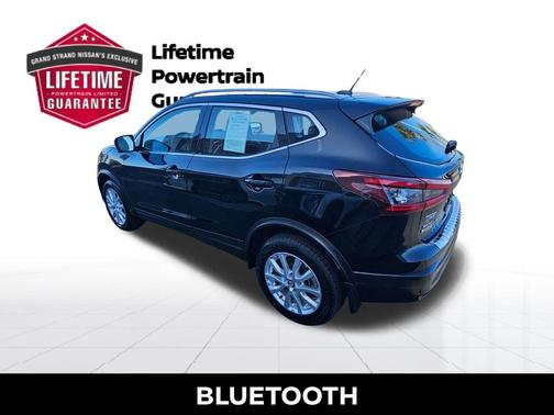 2022 Nissan Rogue Sport SV