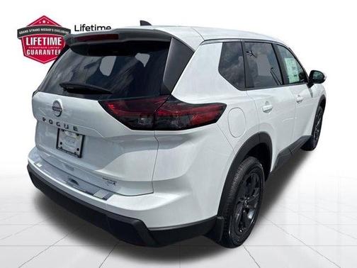 Everest White P 2026 Nissan Rogue SV