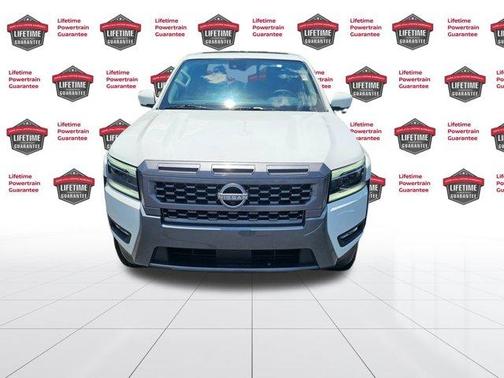 2025 Nissan Frontier SL