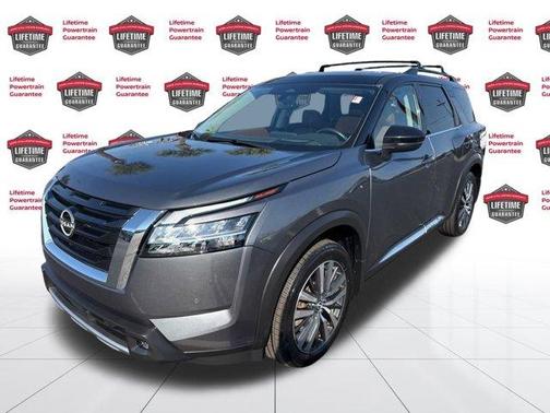 2022 Nissan Pathfinder Platinum
