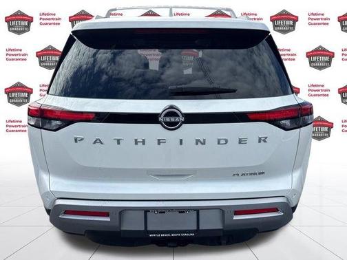 2024 Nissan Pathfinder Platinum