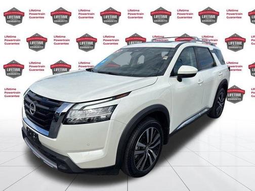 2024 Nissan Pathfinder Platinum