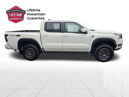 2026 Nissan Frontier PRO-4X w/R Package