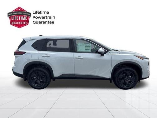 Everest White P 2026 Nissan Rogue SV