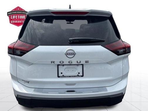 Everest White P 2026 Nissan Rogue SV