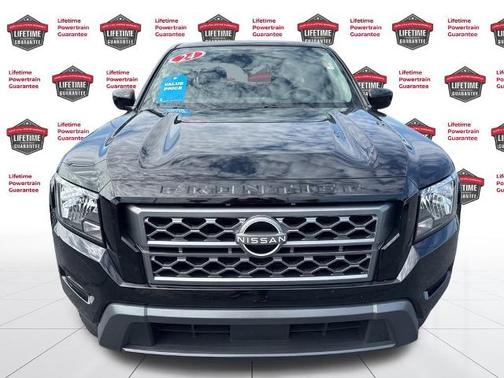 2024 Nissan Frontier SV