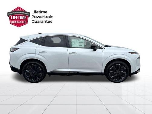 Everest White P 2026 Nissan Murano Platinum