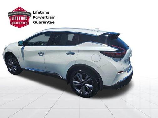 White 2024 Nissan Murano Platinum