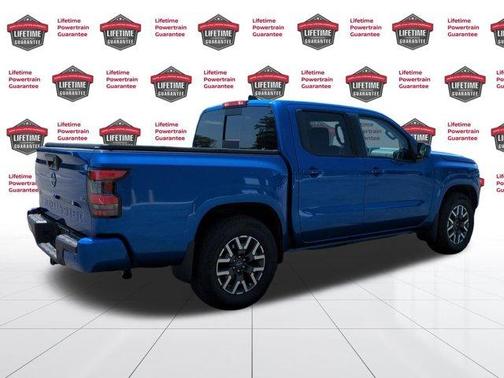 2025 Nissan Frontier SL