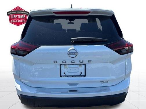 Everest White P 2026 Nissan Rogue SV