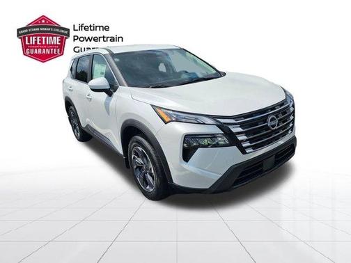 Everest White P 2026 Nissan Rogue SV