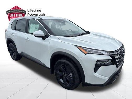 Everest White P 2026 Nissan Rogue SV