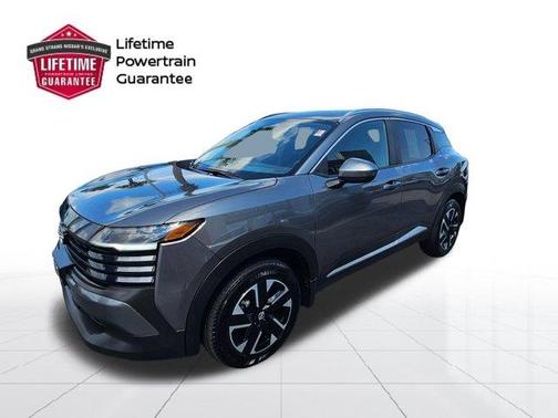 Gun Metallic 2025 Nissan Kicks SV