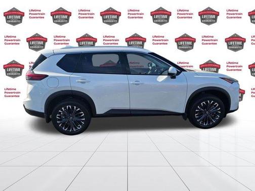 2025 Nissan Rogue SL