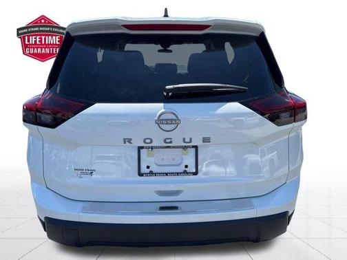 Everest White P 2026 Nissan Rogue SV