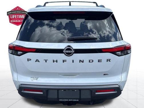 Everest White P 2026 Nissan Pathfinder SL