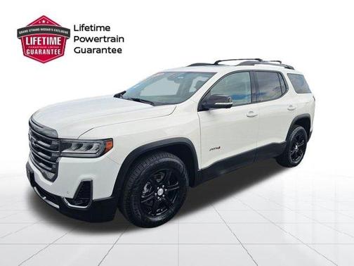 2023 GMC Acadia AT4