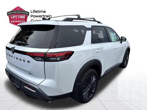 Everest White P 2026 Nissan Pathfinder SL