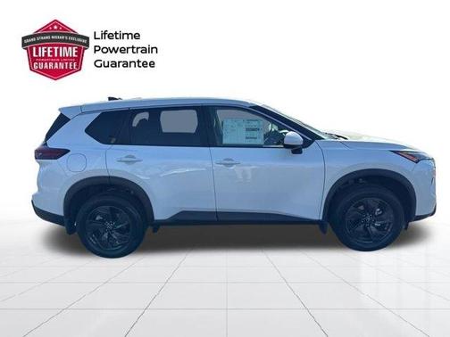 Everest White P 2026 Nissan Rogue SV