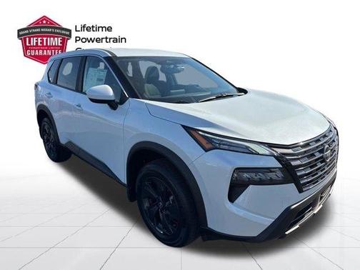 Everest White P 2026 Nissan Rogue SV