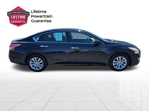 Super Black 2015 Nissan Altima 2.5 S