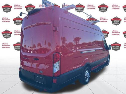 2022 Ford Transit-250 Base