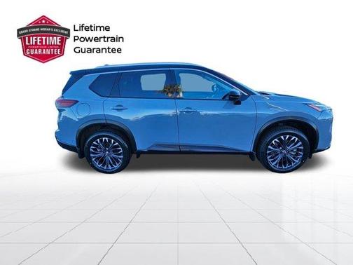 2025 Nissan Rogue SL