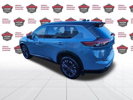 2025 Nissan Rogue SL