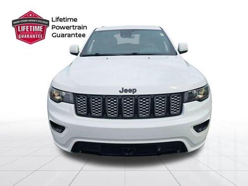 Bright White Clearcoat 2021 Jeep Grand Cherokee Laredo X