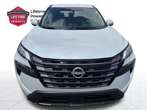 Everest White P 2026 Nissan Rogue SV