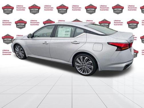 2025 Nissan Altima SL