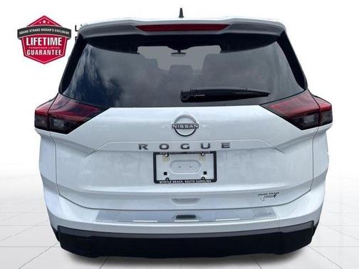 Everest White P 2026 Nissan Rogue SV
