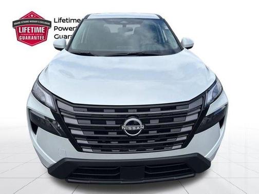 Everest White P 2026 Nissan Rogue SV