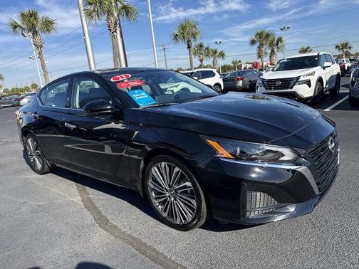 2023 Nissan Altima 2.5 SL