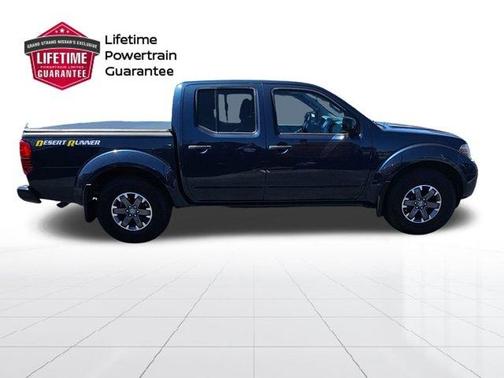 Arctic Blue Metallic 2016 Nissan Frontier Desert Runner