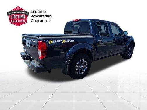 Arctic Blue Metallic 2016 Nissan Frontier Desert Runner